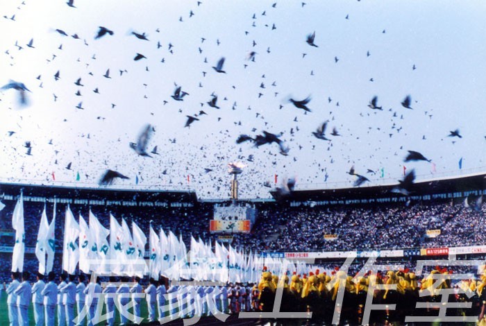 1990年9月20日 北京亞運會開幕式放飛11000羽信鴿